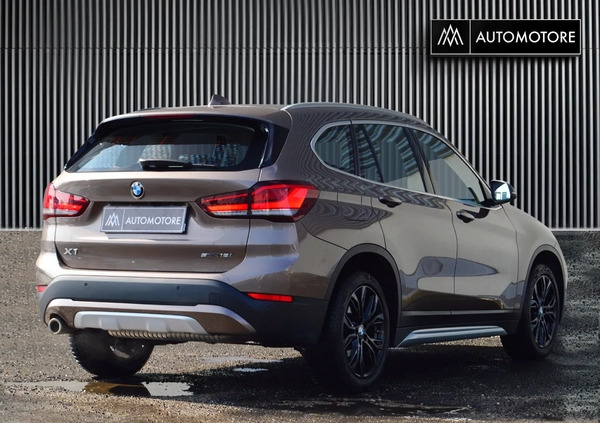 BMW X1 cena 119900 przebieg: 57000, rok produkcji 2019 z Zdzieszowice małe 497